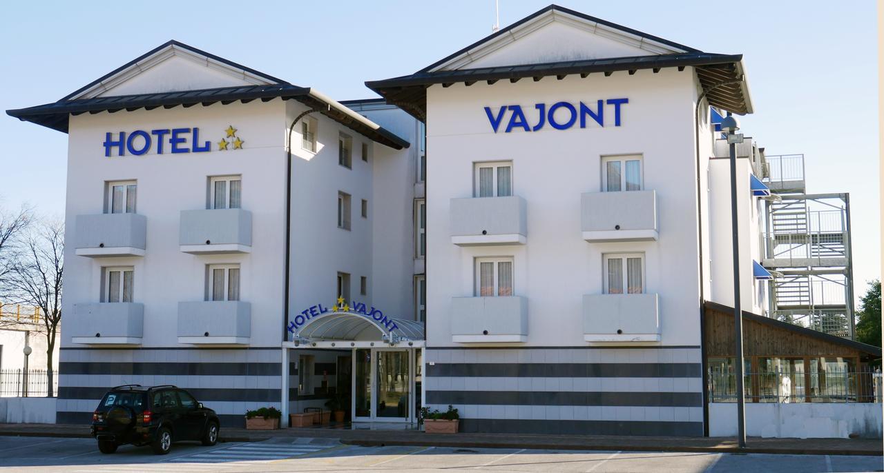 Hotel Vajont Vaiont Exteriör bild